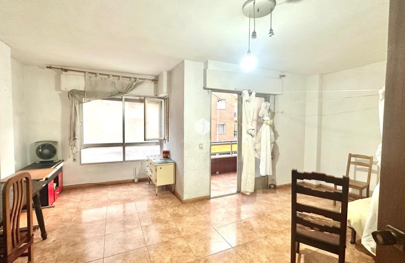 D'occasion - Appartement -
Torrevieja - Playa del Cura