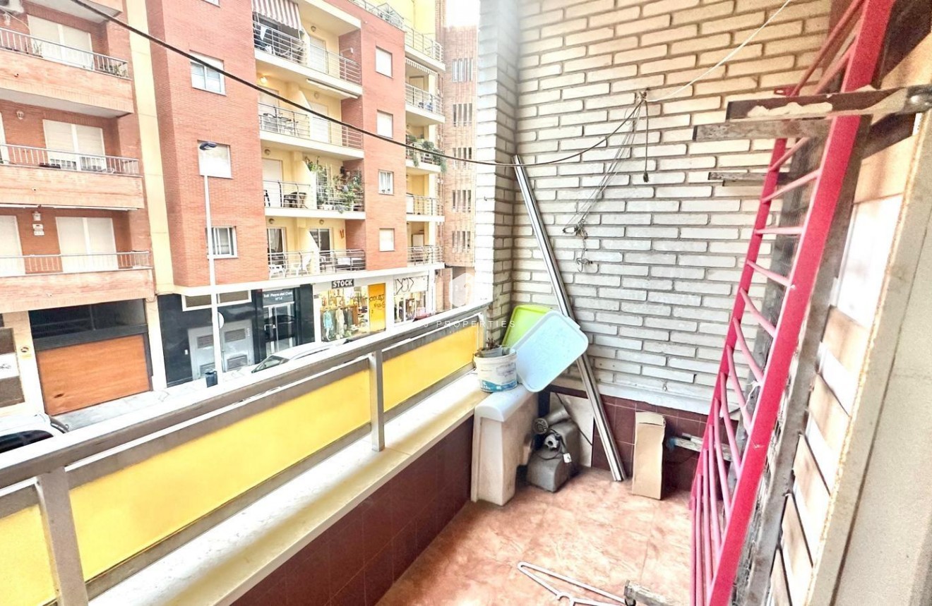 D'occasion - Appartement -
Torrevieja - Playa del Cura