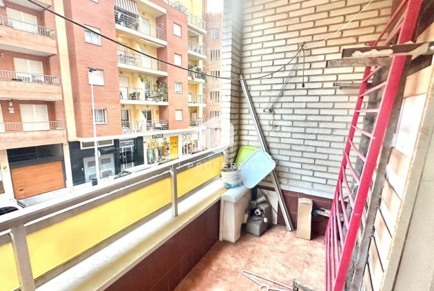 D'occasion - Appartement -
Torrevieja - Playa del Cura