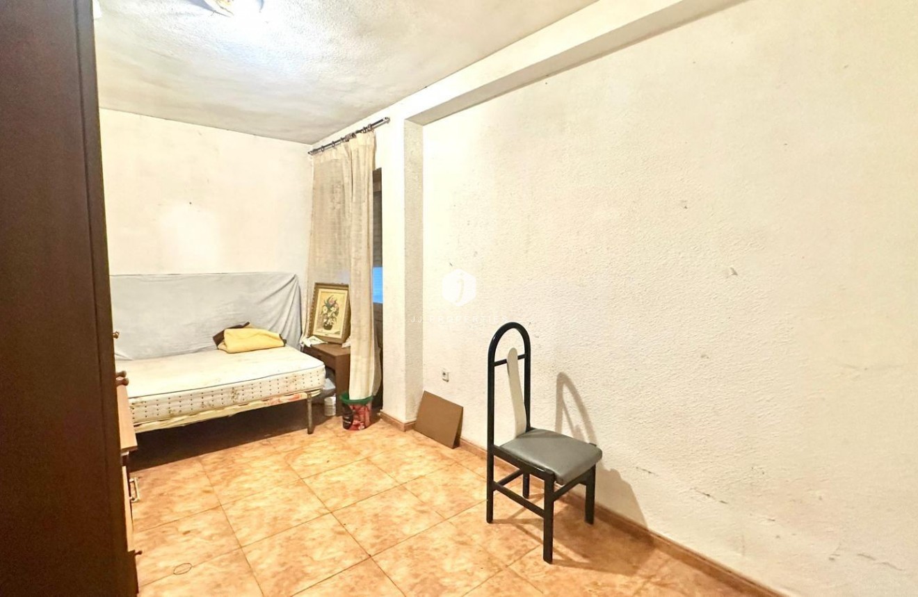 D'occasion - Appartement -
Torrevieja - Playa del Cura