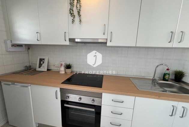 Segunda mano - Bungalow -
Torrevieja - La Siesta - El Salado - Torreta