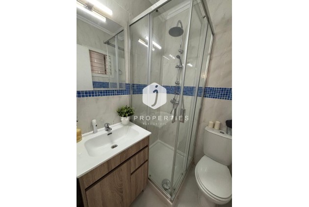 Segunda mano - Bungalow -
Torrevieja - La Siesta - El Salado - Torreta