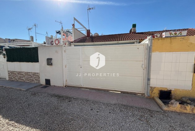 Segunda mano - Bungalow -
Torrevieja - La Siesta - El Salado - Torreta