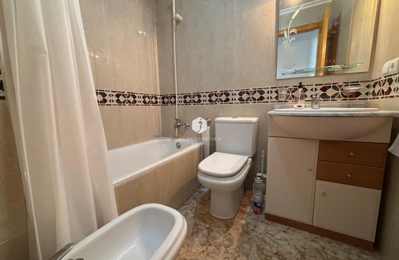 Segunda mano - Apartamento / piso -
Torrevieja - Playa del Cura