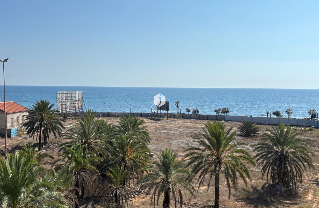 Segunda mano - Apartamento / piso -
Torrevieja - Playa del Cura