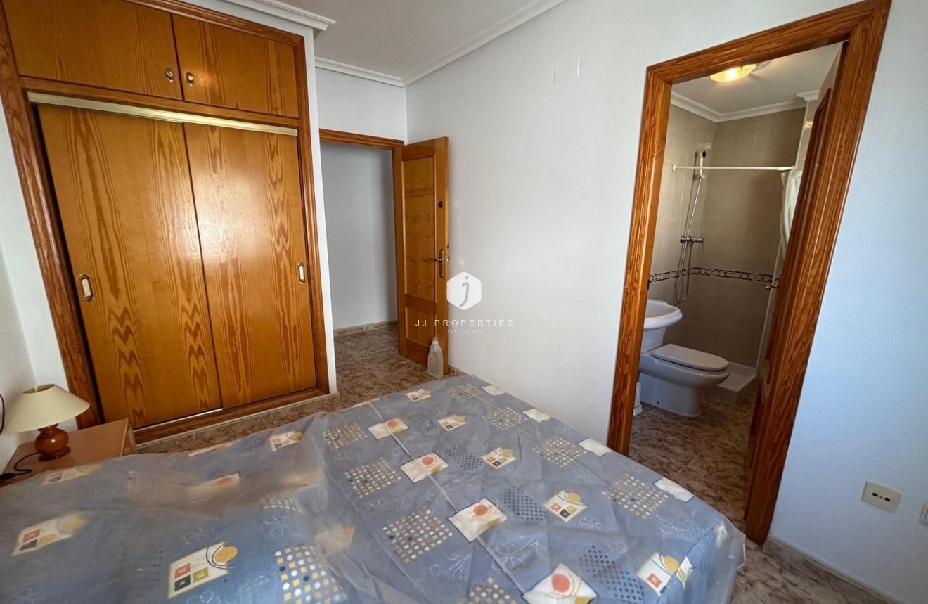 Segunda mano - Apartamento / piso -
Torrevieja - Playa del Cura