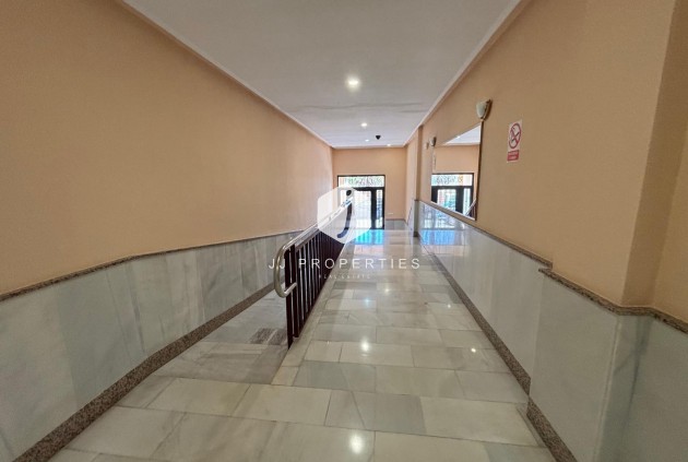 Segunda mano - Apartamento / piso -
Torrevieja - Playa del Cura