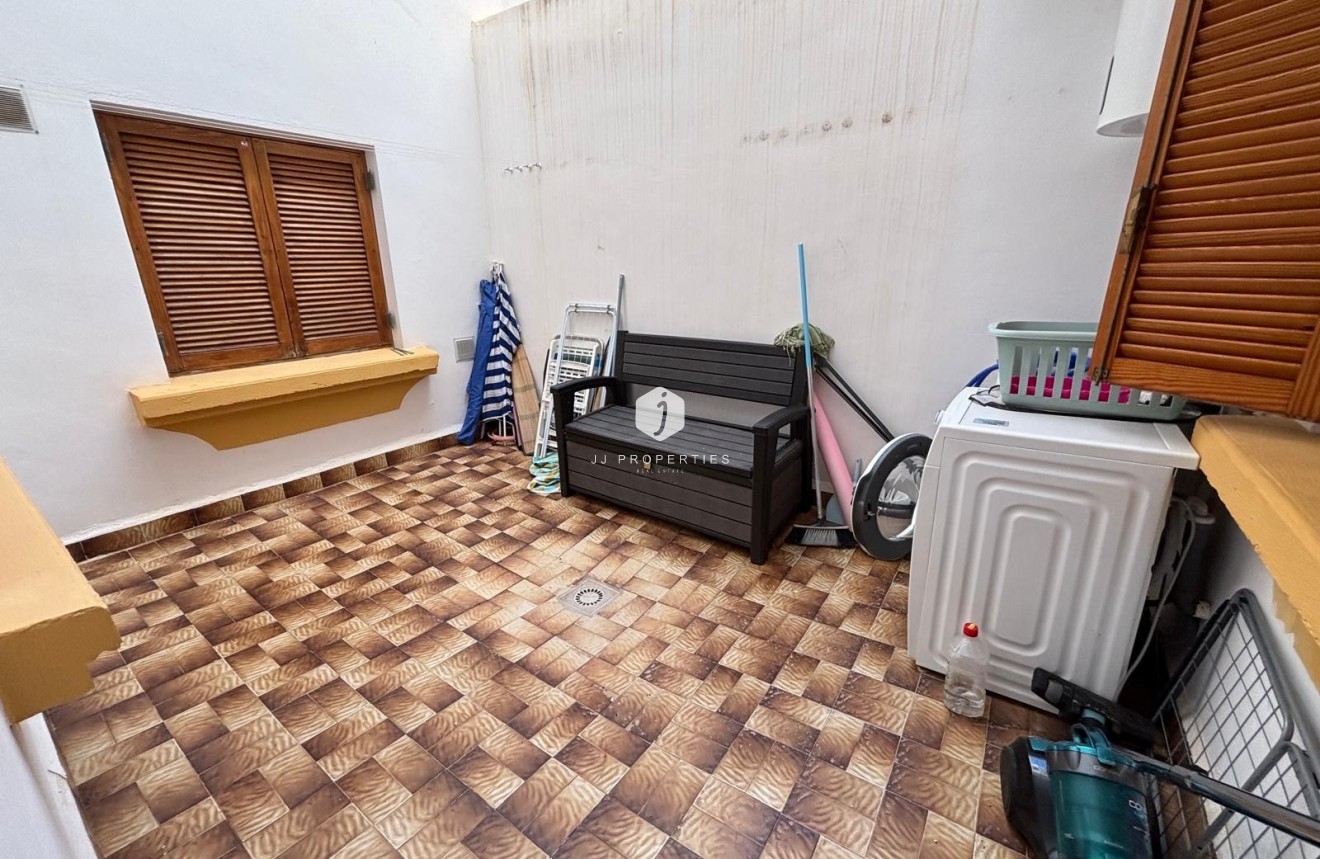 Segunda mano - Apartamento / piso -
Torrevieja - Los Frutales