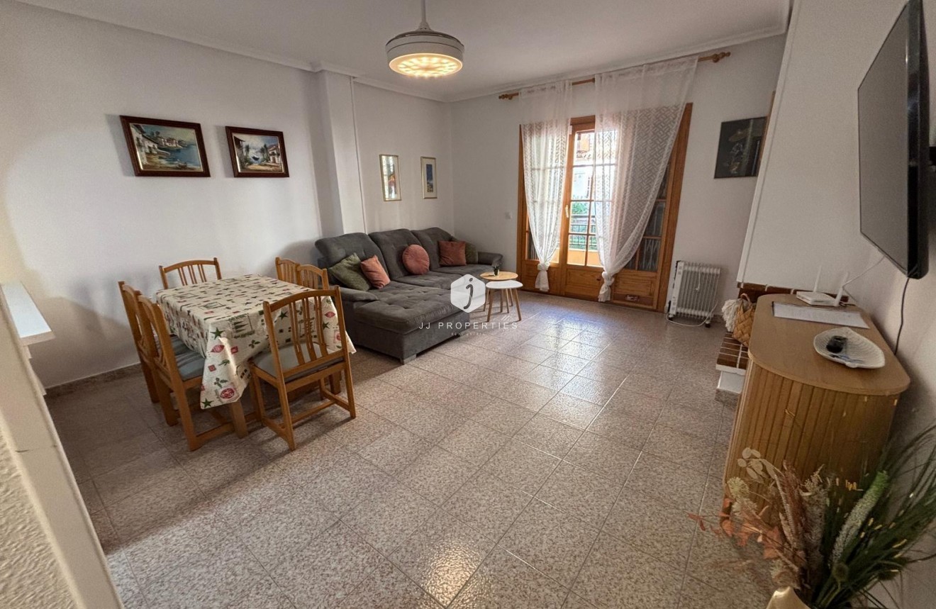 Segunda mano - Apartamento / piso -
Torrevieja - Los Frutales