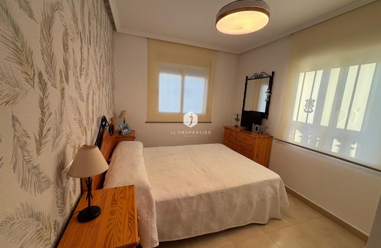 Segunda mano - Chalet -
Torrevieja - Carrefour