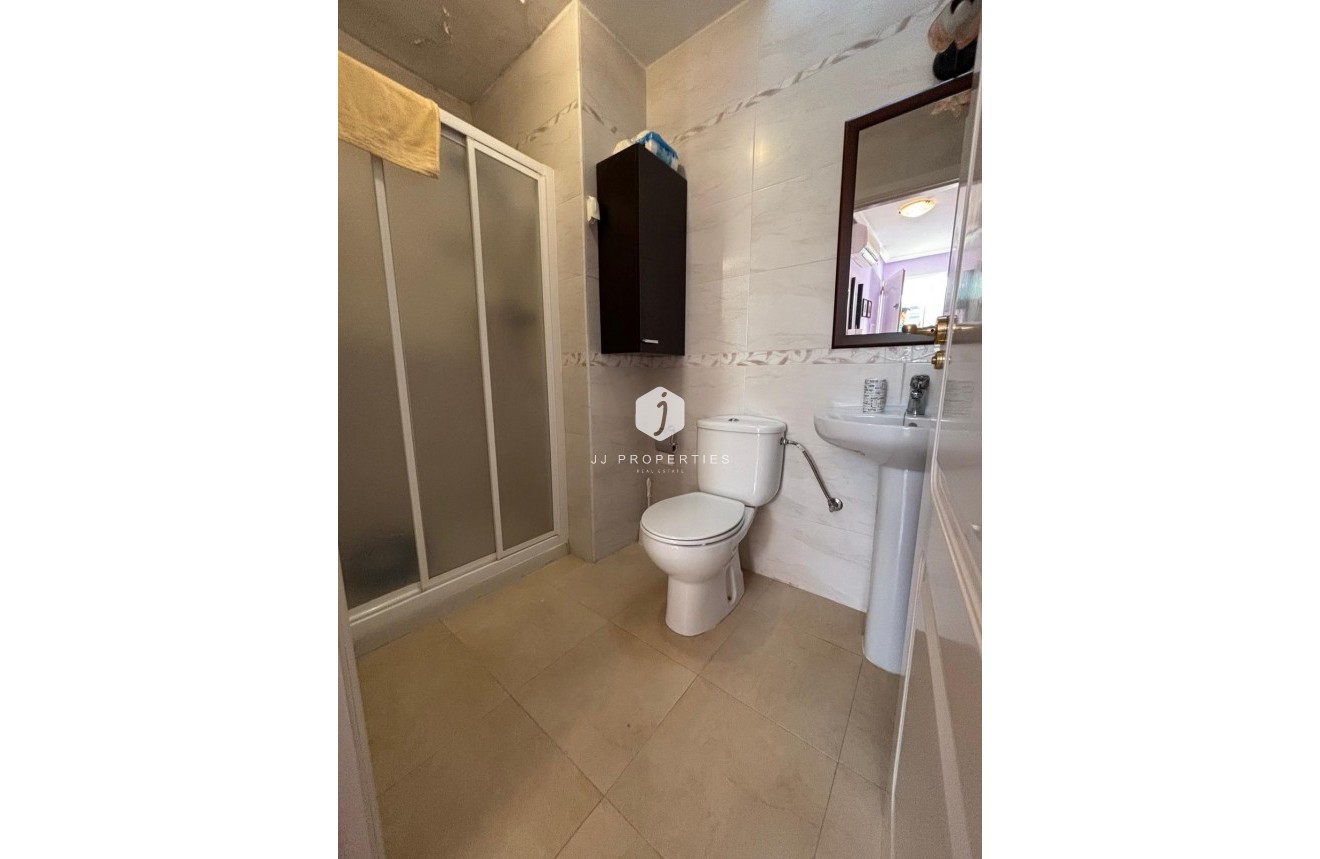 Segunda mano - Chalet -
Torrevieja - Carrefour