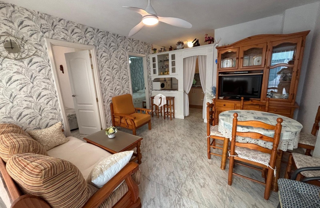 Segunda mano - Chalet -
Torrevieja - Carrefour