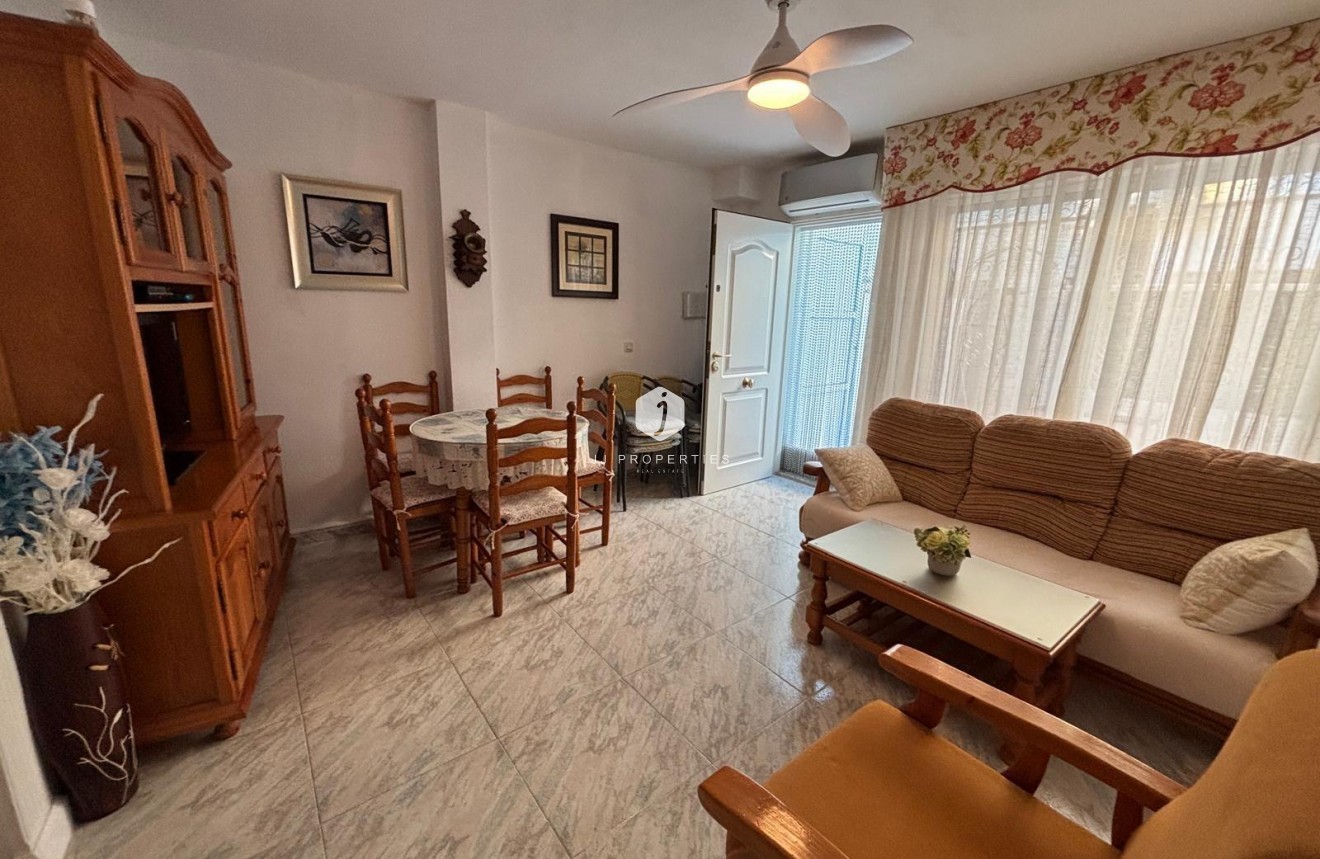 Segunda mano - Chalet -
Torrevieja - Carrefour