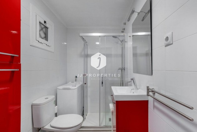 Z drugiej ręki - Mieszkanie w bloku -
Torrevieja - Costa Blanca