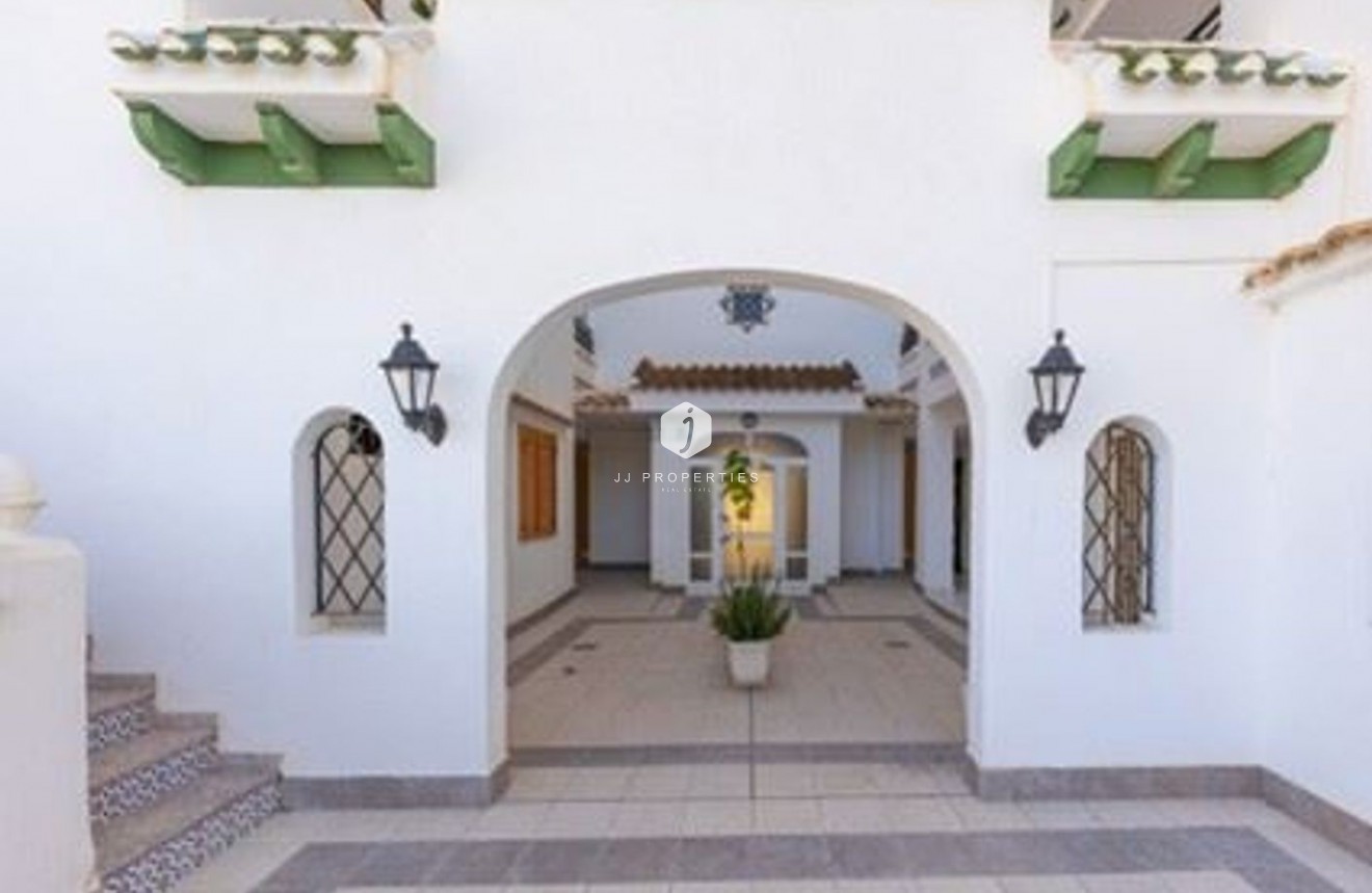 Z drugiej ręki - Mieszkanie w bloku -
Torrevieja - Costa Blanca