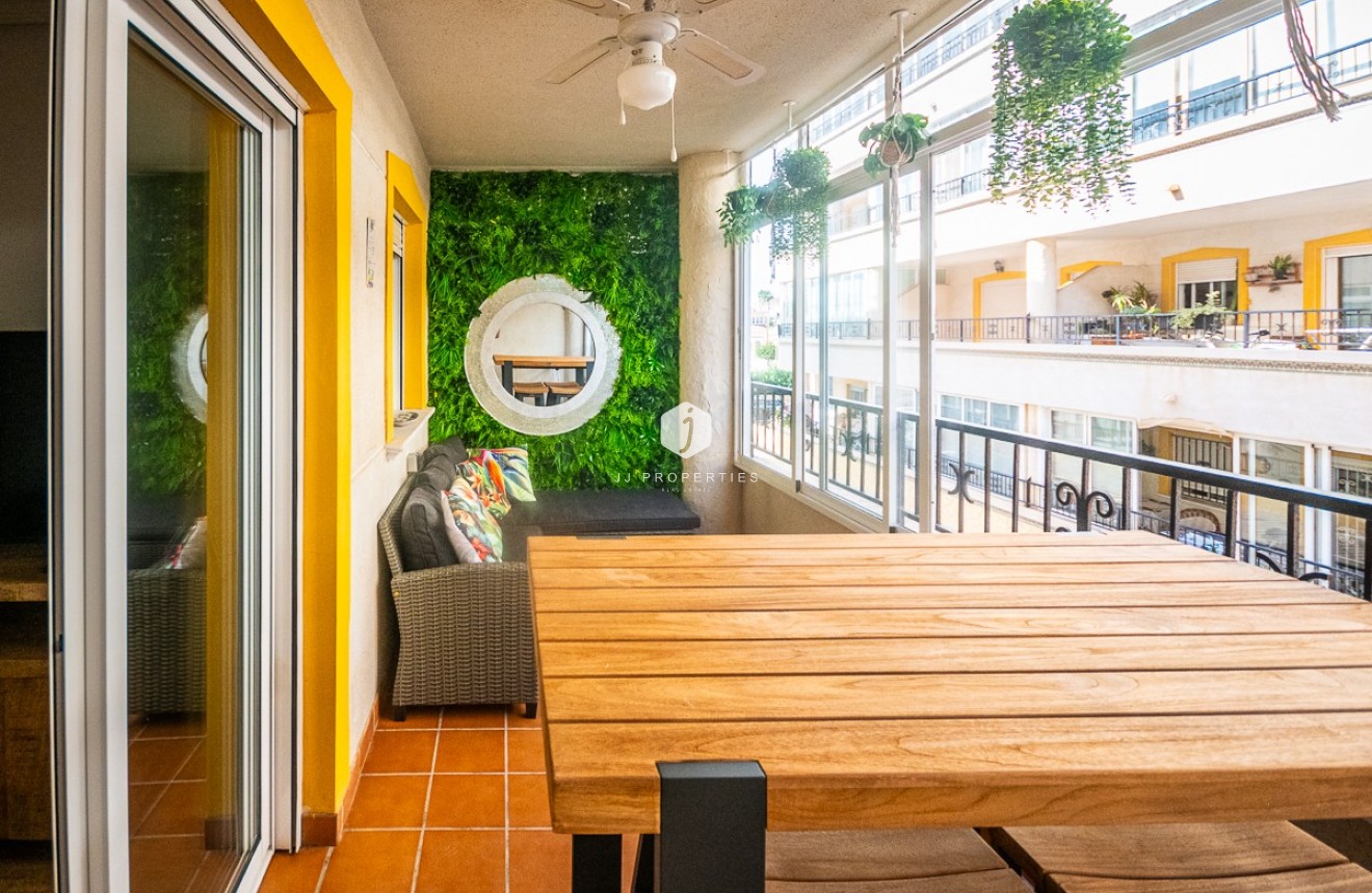 Segunda mano - Apartamento / piso -
Orihuela Costa - Costa Blanca