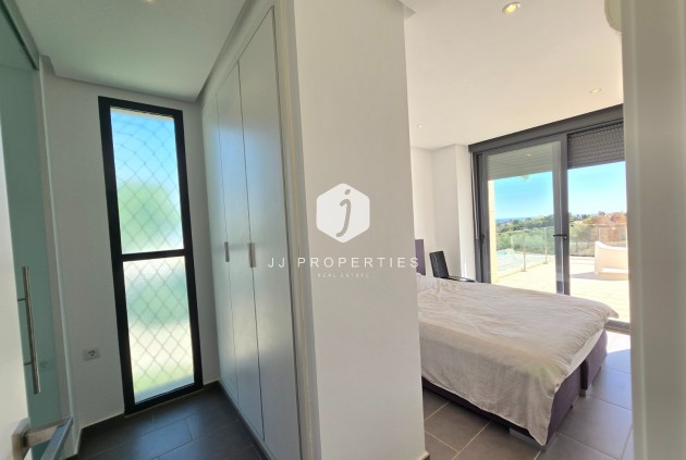 Z drugiej ręki - Mieszkanie w bloku -
Orihuela Costa - Costa Blanca