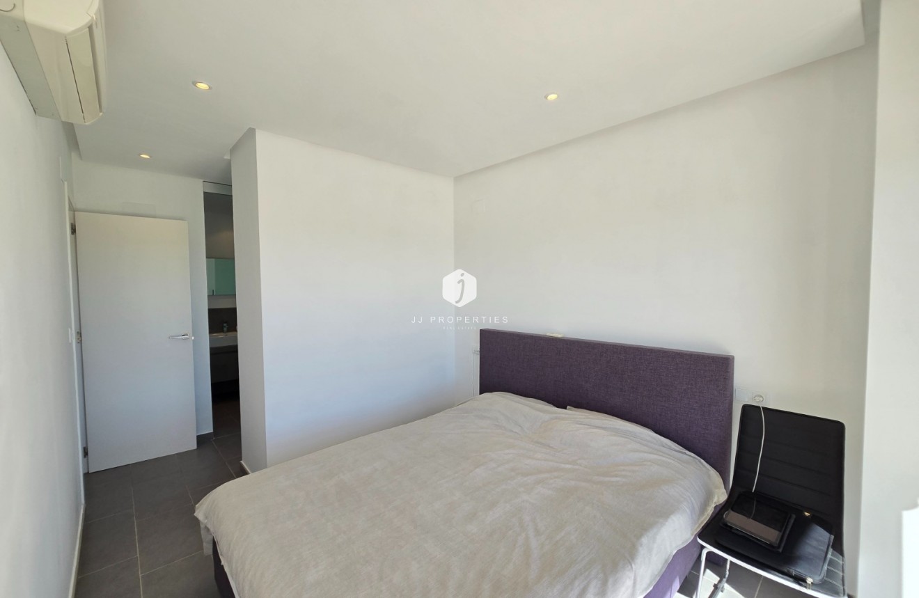 Z drugiej ręki - Mieszkanie w bloku -
Orihuela Costa - Costa Blanca