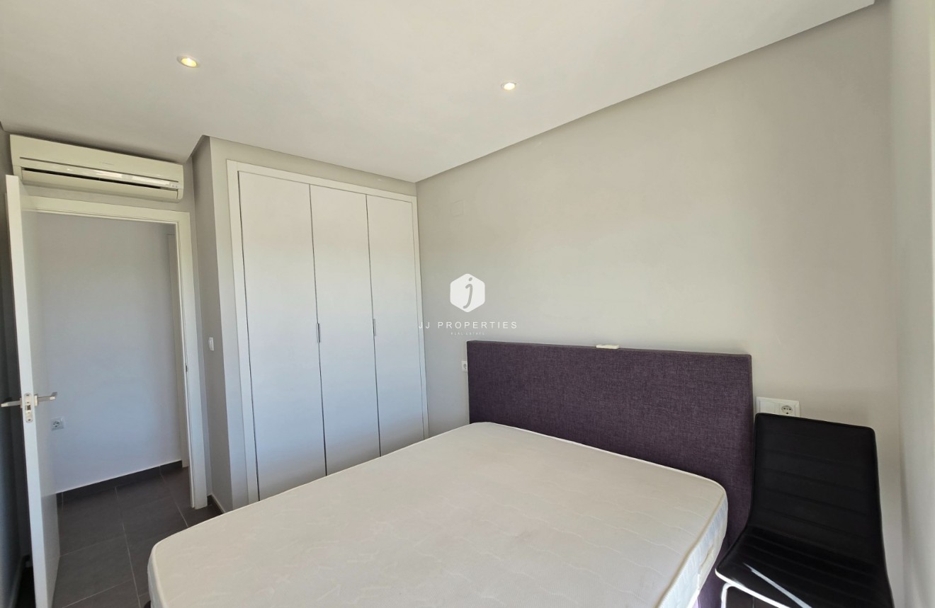 Z drugiej ręki - Mieszkanie w bloku -
Orihuela Costa - Costa Blanca