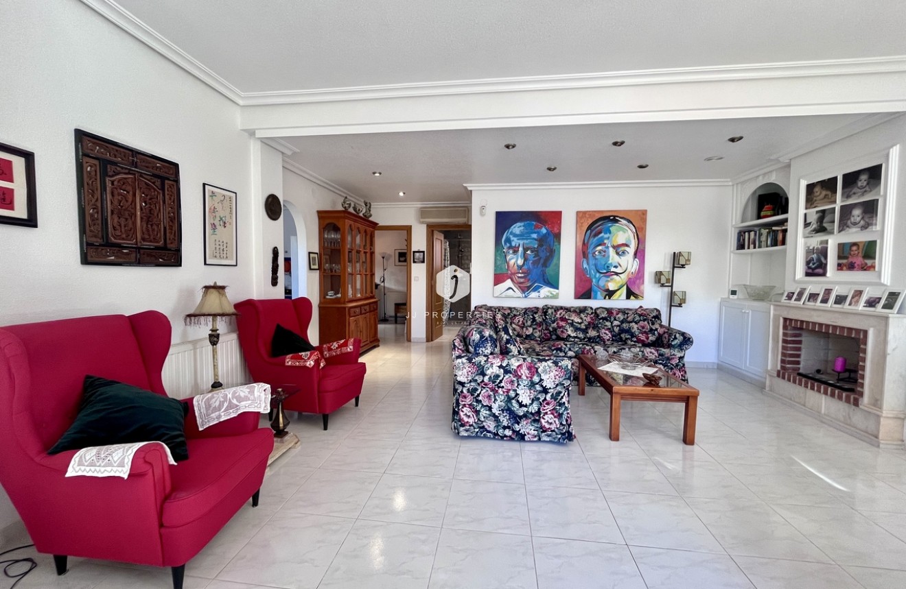 Segunda mano - Villa -
La Zenia - Costa Blanca