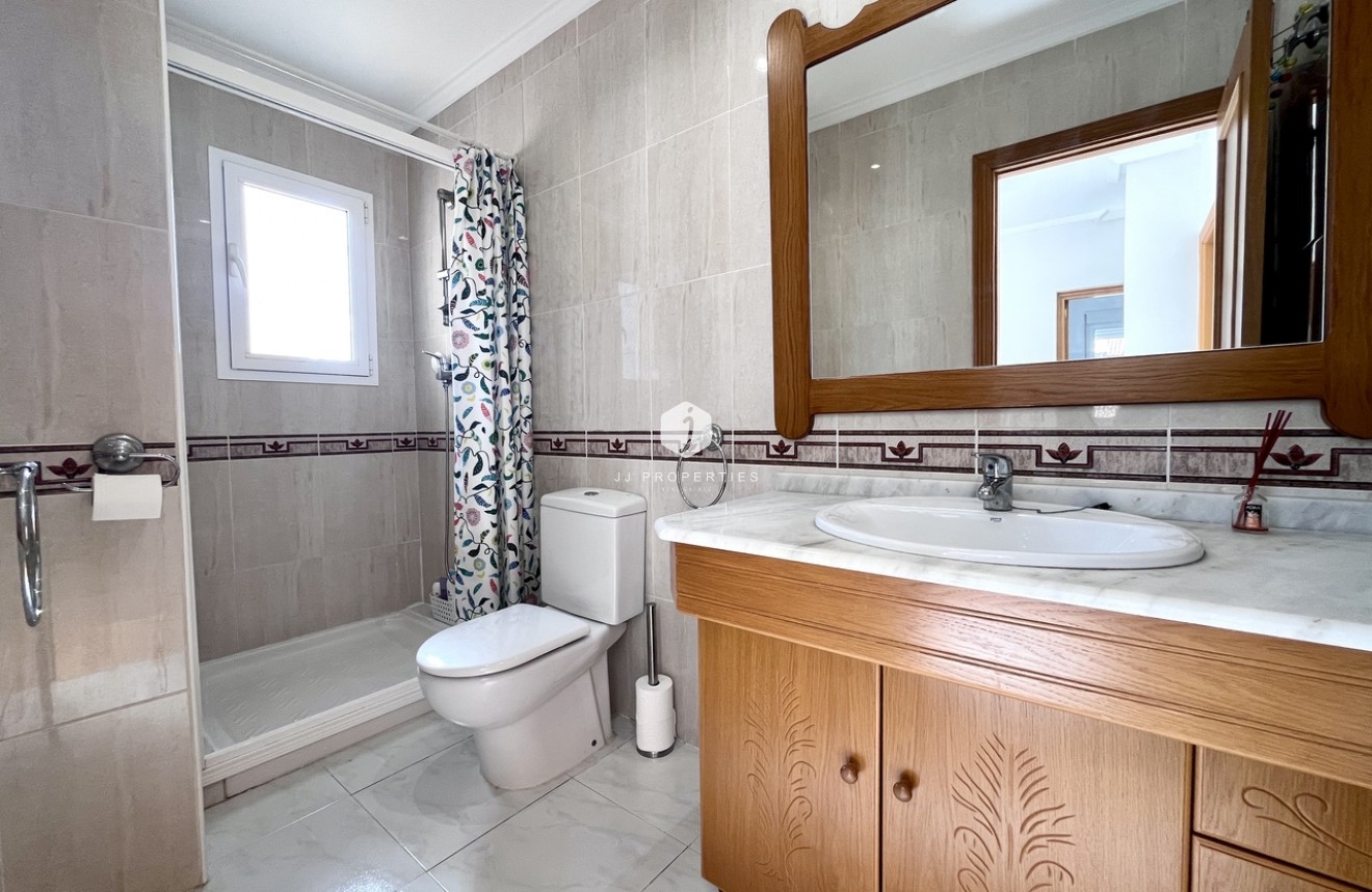 Segunda mano - Villa -
La Zenia - Costa Blanca