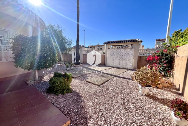 Segunda mano - Villa -
La Zenia - Costa Blanca