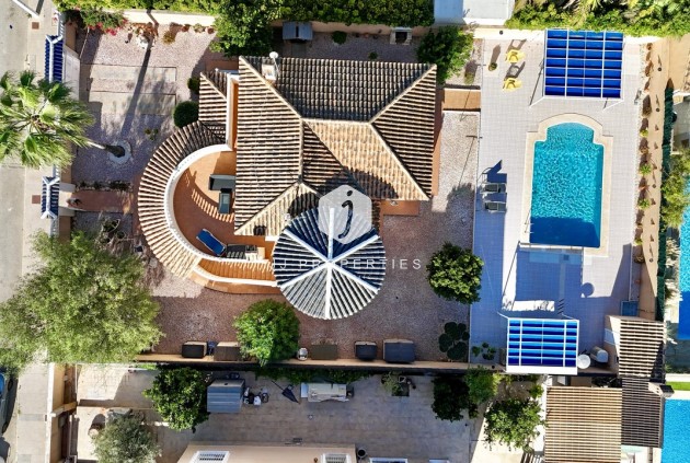 Segunda mano - Villa -
La Zenia - Costa Blanca