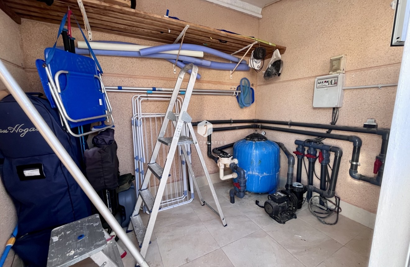 Segunda mano - Villa -
La Zenia - Costa Blanca