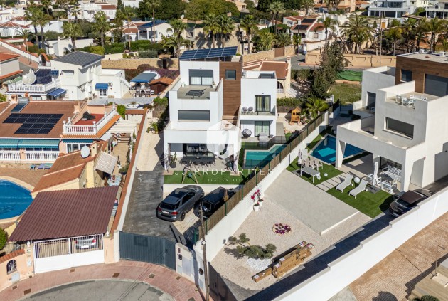 Segunda mano - Villa -
Ciudad Quesada - center