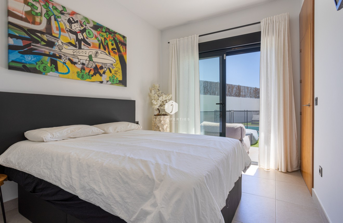 Segunda mano - Villa -
Ciudad Quesada - center