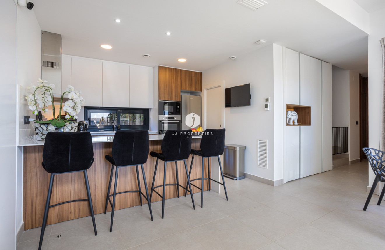 Segunda mano - Villa -
Ciudad Quesada - center