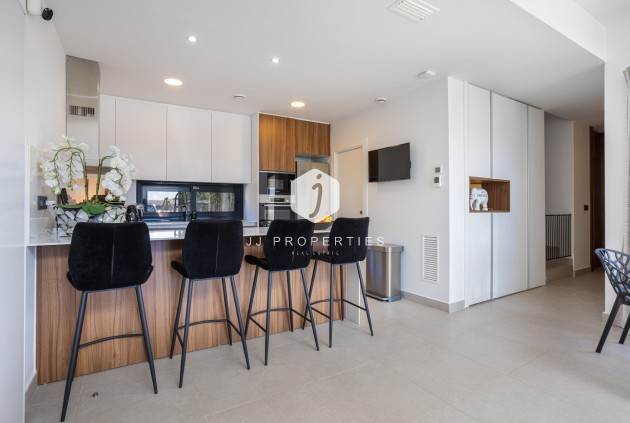 Segunda mano - Villa -
Ciudad Quesada - center