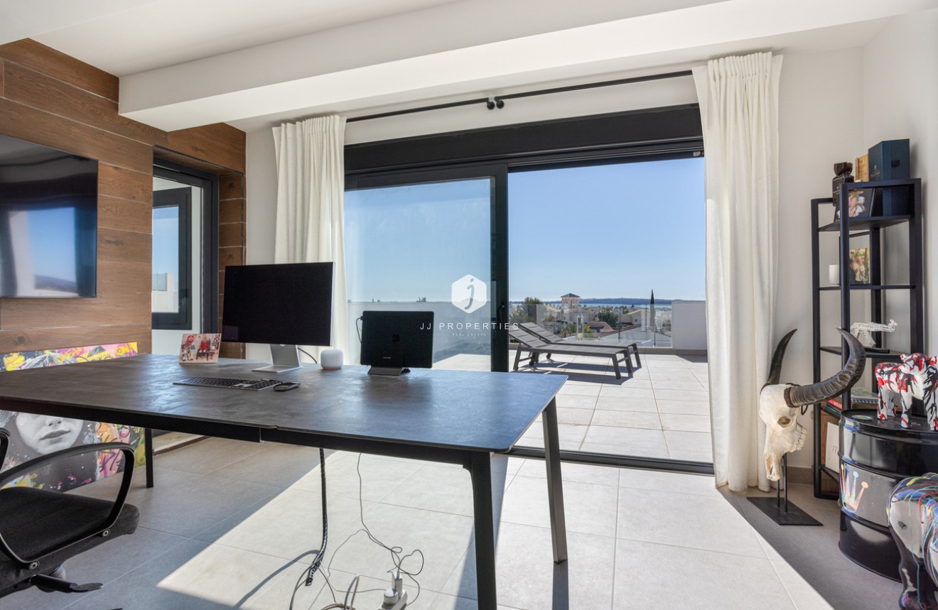 Segunda mano - Villa -
Ciudad Quesada - center