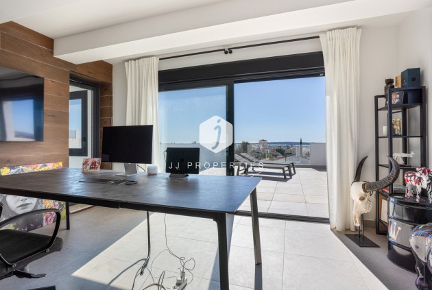 Segunda mano - Villa -
Ciudad Quesada - center