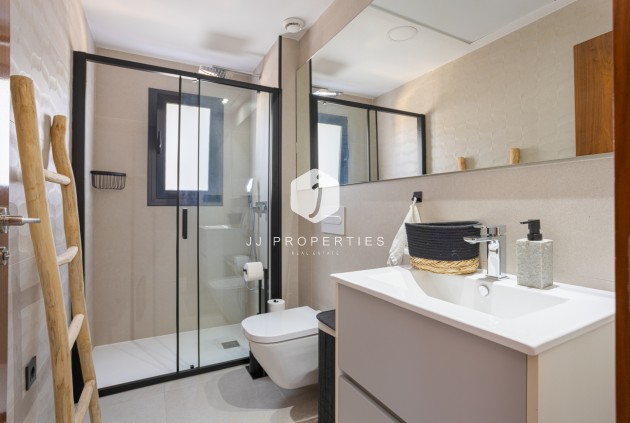 Segunda mano - Villa -
Ciudad Quesada - center