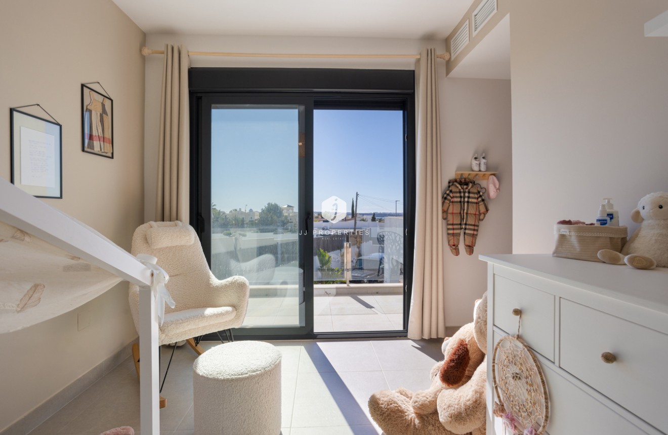 Segunda mano - Villa -
Ciudad Quesada - center