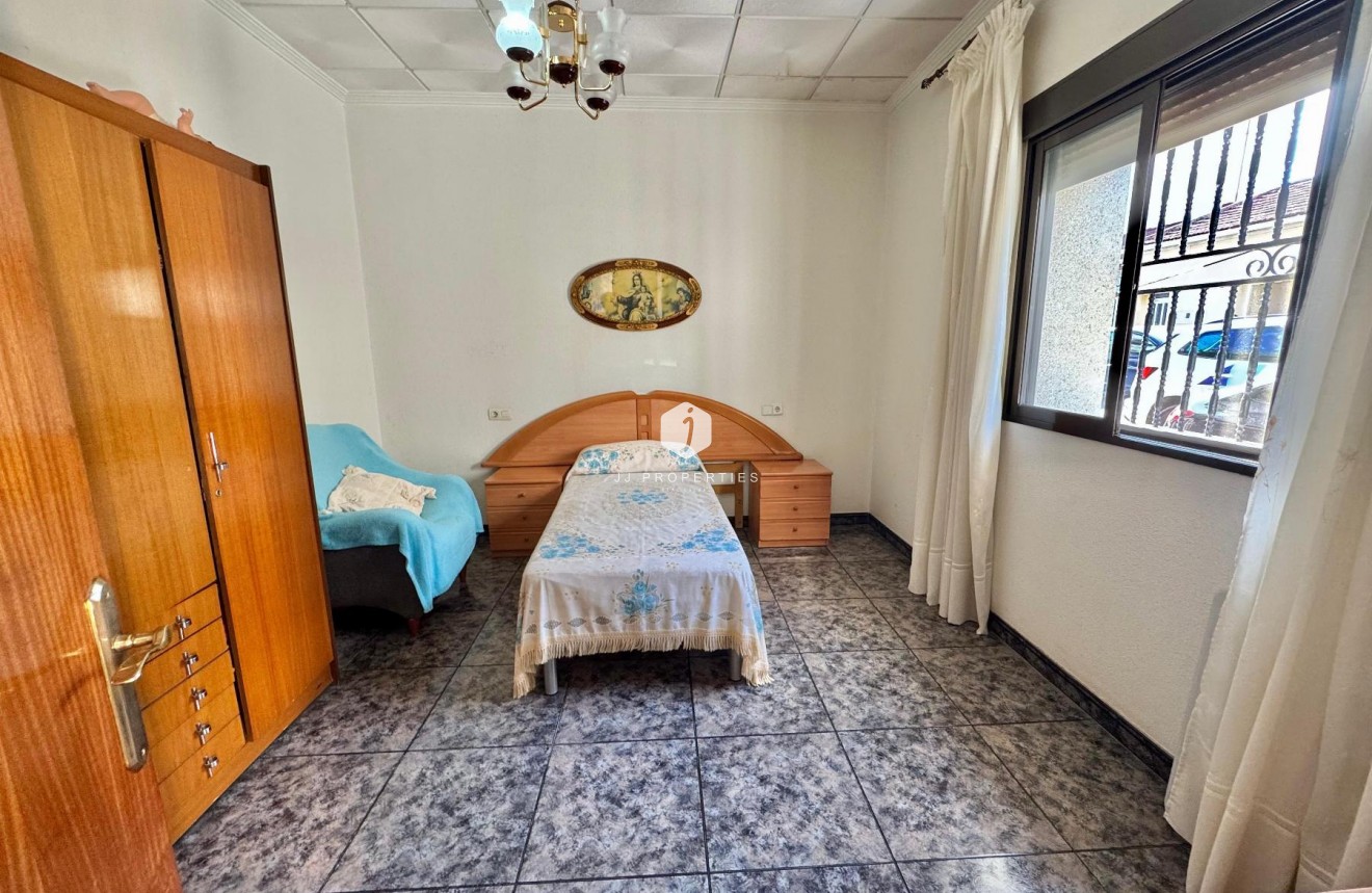 Segunda mano - Chalet -
Benejúzar - Inland