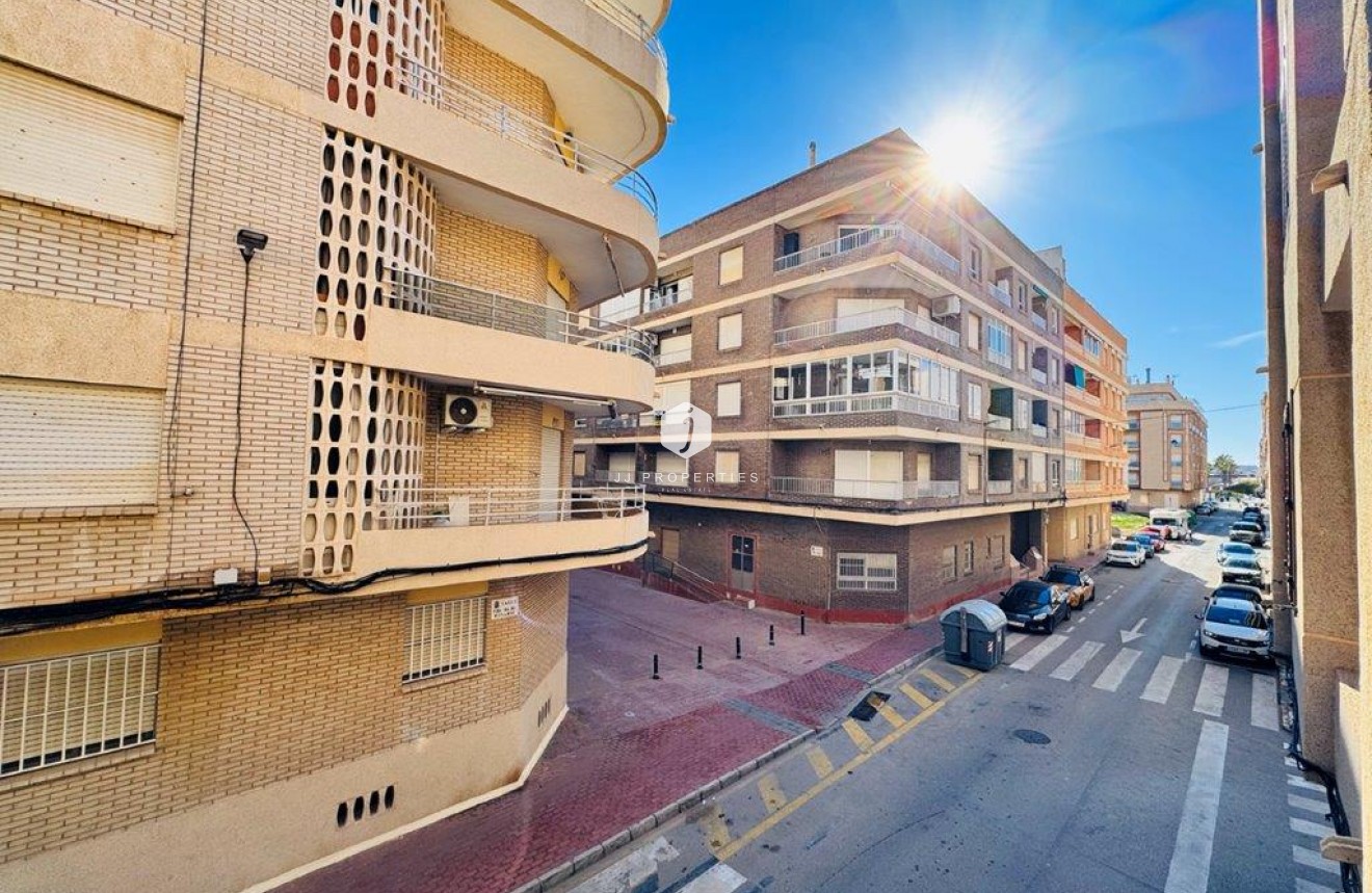 Segunda mano - Apartamento / piso -
La Mata - Costa Blanca