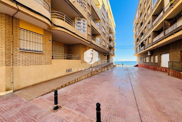 Segunda mano - Apartamento / piso -
La Mata - Costa Blanca