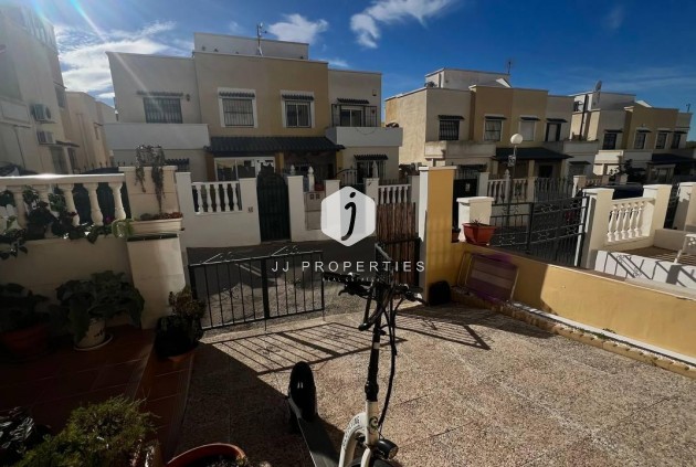 D'occasion - Chalet -
Orihuela Costa - Los Almendros-la Florida