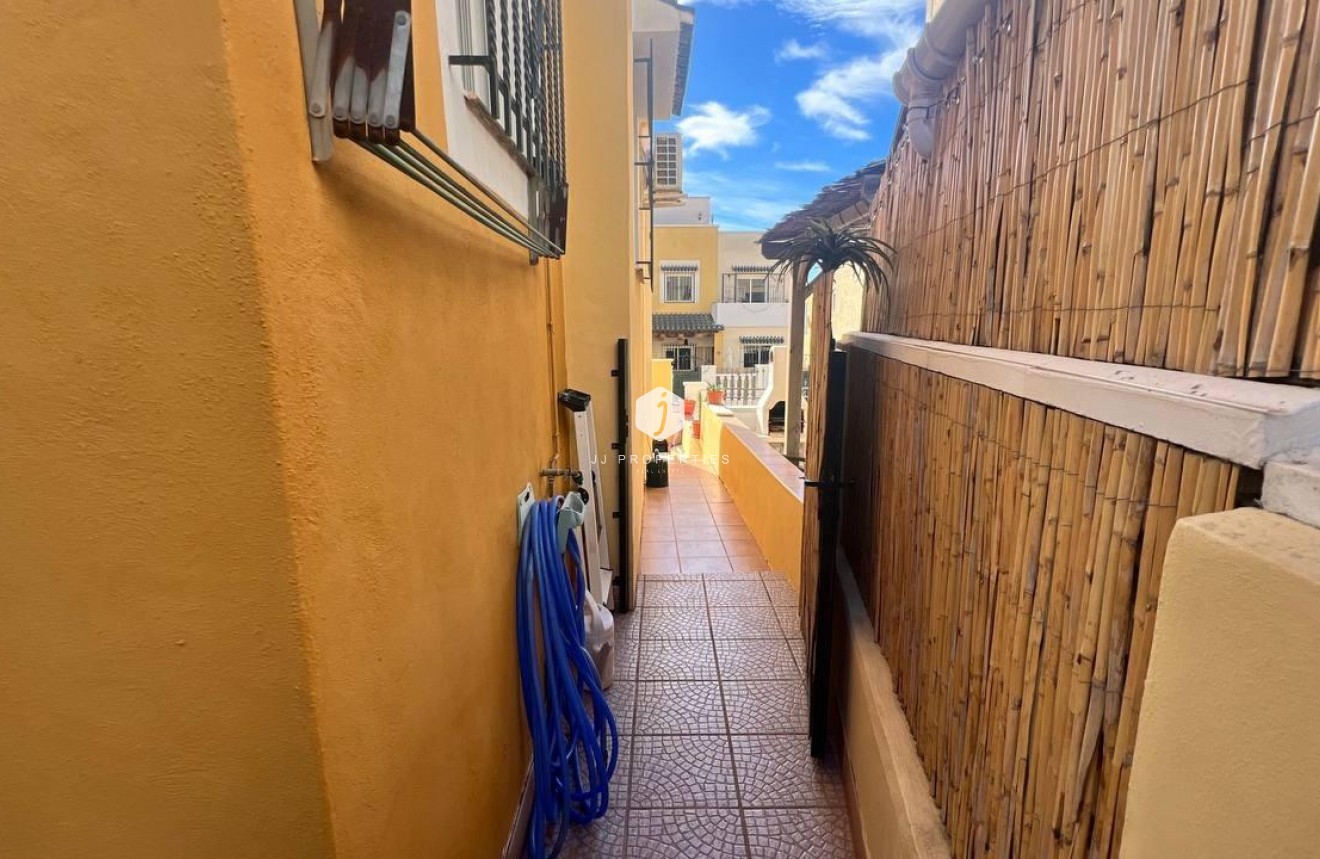 D'occasion - Chalet -
Orihuela Costa - Los Almendros-la Florida