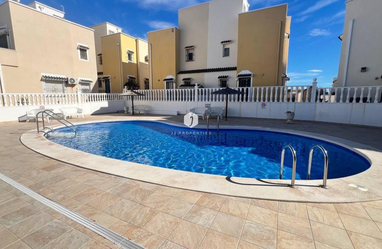 D'occasion - Chalet -
Orihuela Costa - Los Almendros-la Florida