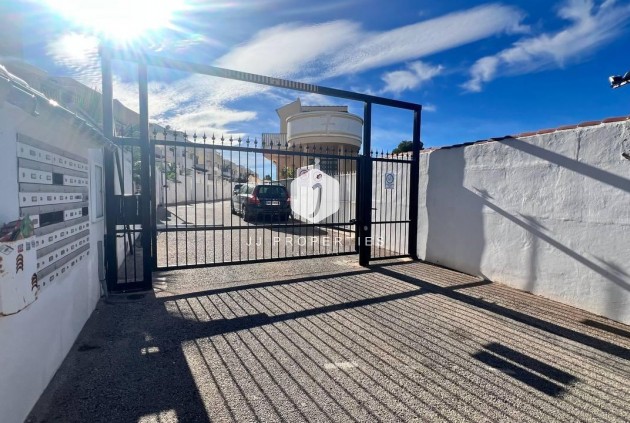 D'occasion - Chalet -
Orihuela Costa - Los Almendros-la Florida