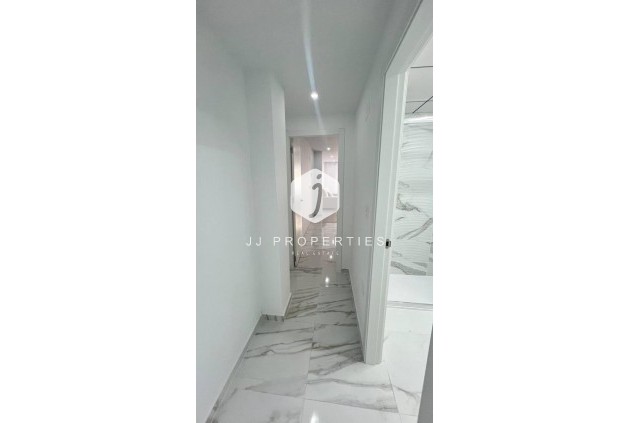 D'occasion - Appartement -
Torrevieja - PARQUE DE LAS NACIONES