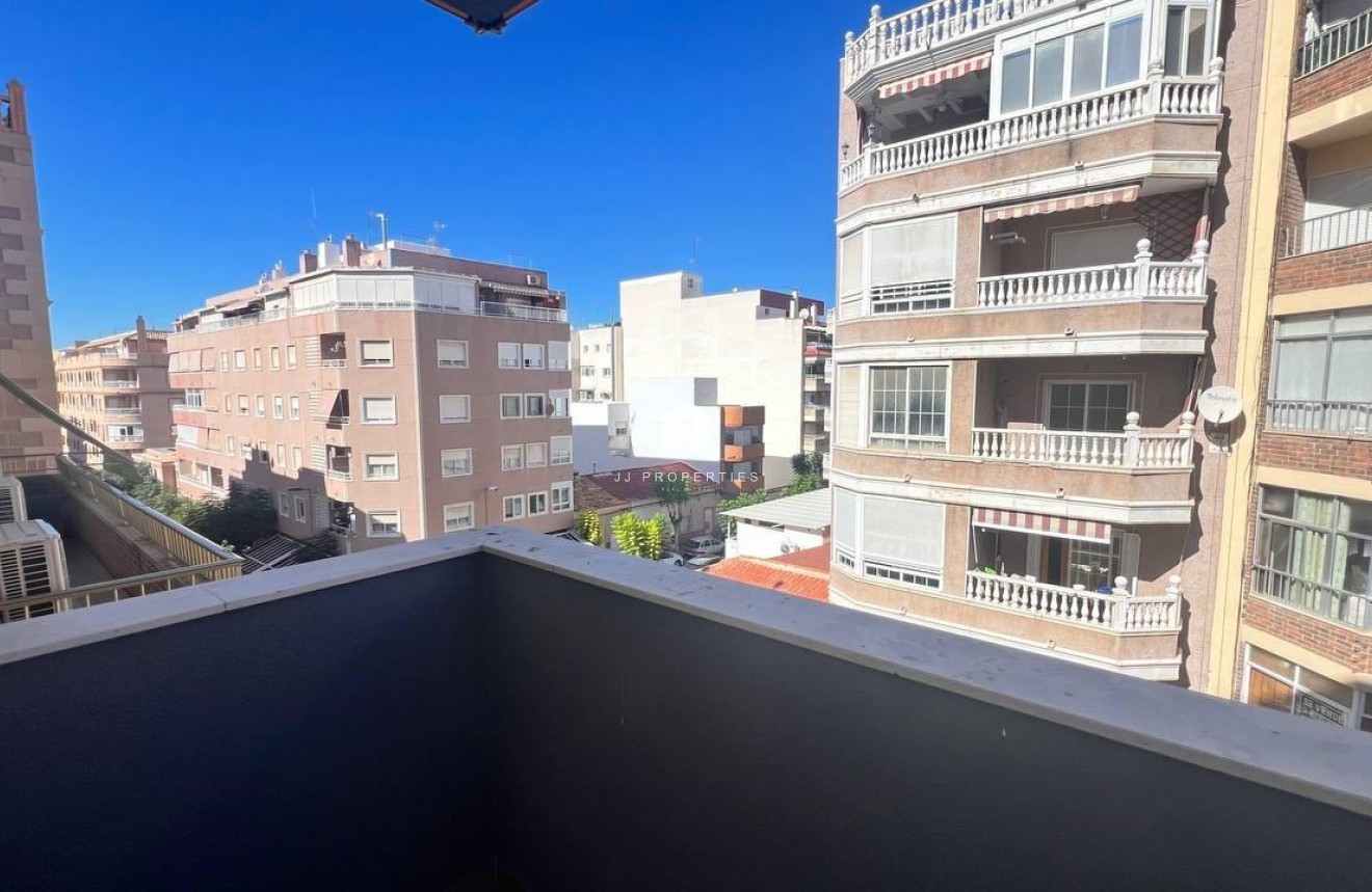 D'occasion - Appartement -
Torrevieja - PARQUE DE LAS NACIONES