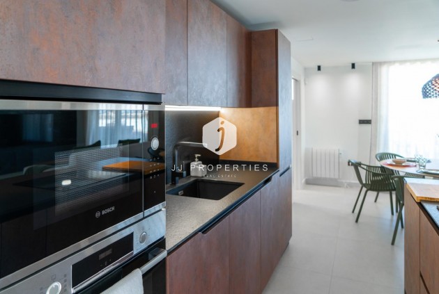 Segunda mano - Ático -
Orihuela Costa - La Regia