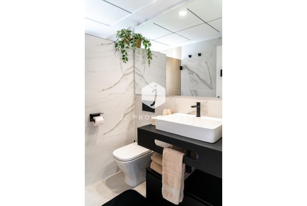 Segunda mano - Ático -
Orihuela Costa - La Regia