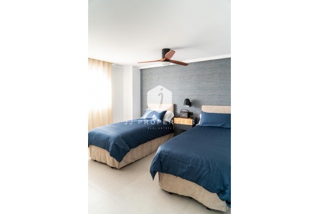 Segunda mano - Ático -
Orihuela Costa - La Regia