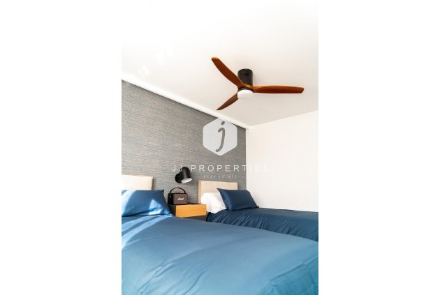 Segunda mano - Ático -
Orihuela Costa - La Regia