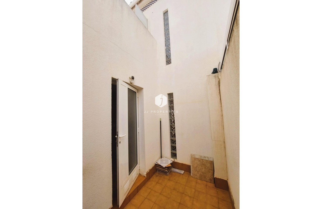 Segunda mano - Villa -
Torrevieja - Costa Blanca